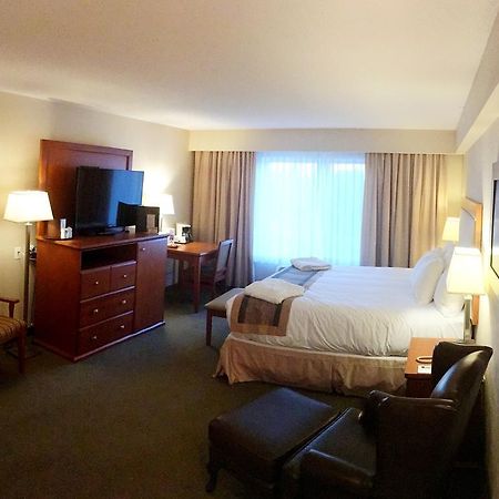 St. Albert Inn & Suites Saint Albert ภายนอก รูปภาพ