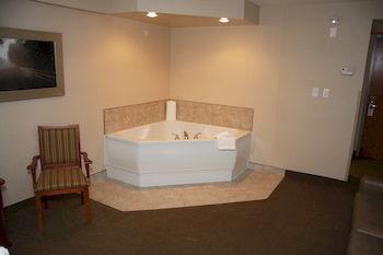 St. Albert Inn & Suites Saint Albert ภายนอก รูปภาพ