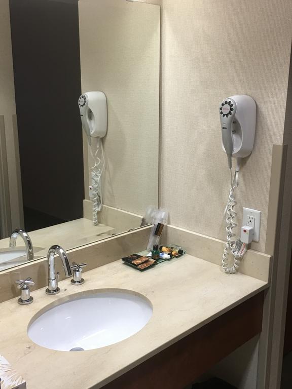 St. Albert Inn & Suites Saint Albert ภายนอก รูปภาพ