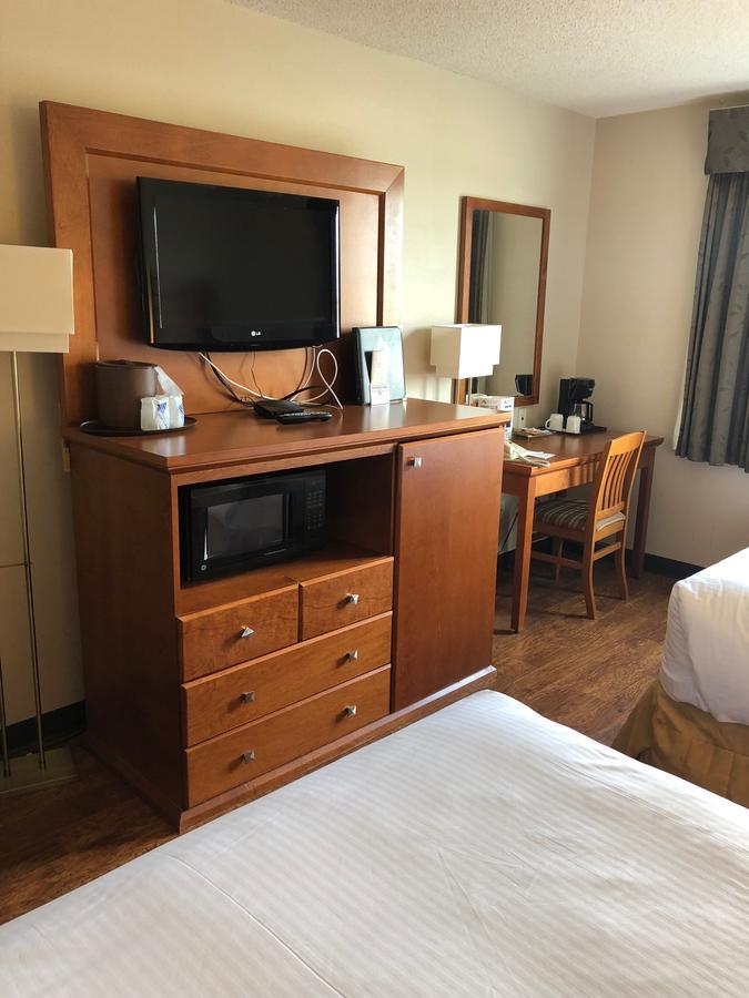 St. Albert Inn & Suites Saint Albert ภายนอก รูปภาพ
